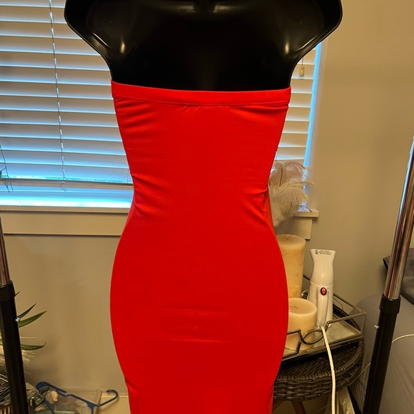 Olive Green tube dress NWT (boutique). - Picture 5 of 6